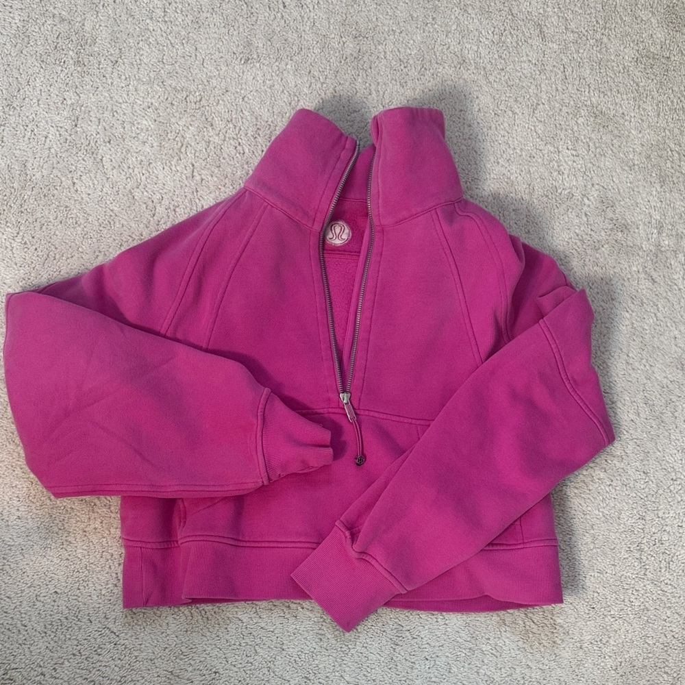 SONIC PINK LULULEMON SCUBA (Quarter Zip) S/M